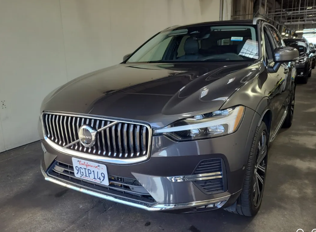 2023 Volvo Xc60 B5 Ultimate Bright Theme