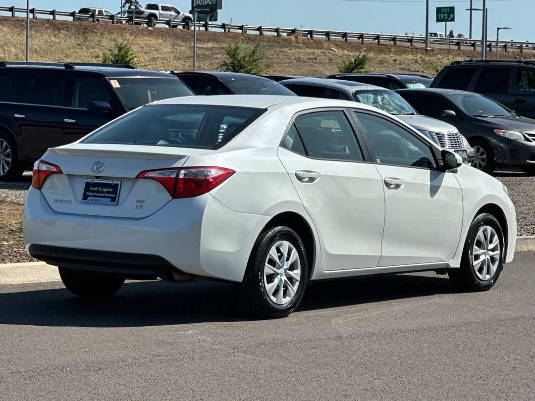 2015 Toyota Corolla LE ECO - Image 3