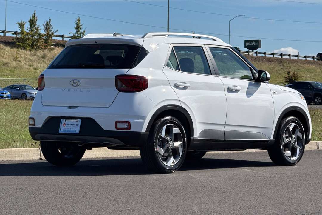 2026 Hyundai Venue SEL - Image 3