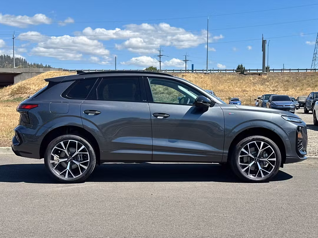 2026 Audi Q3 S line - Image 2