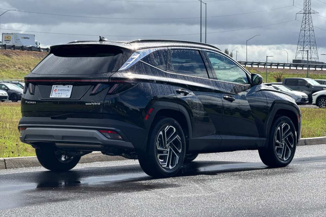 2026 Hyundai Tucson Hybrid Limited - Image 3