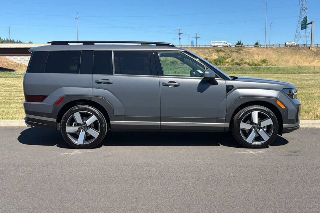 2026 Hyundai Santa Fe Limited - Image 2
