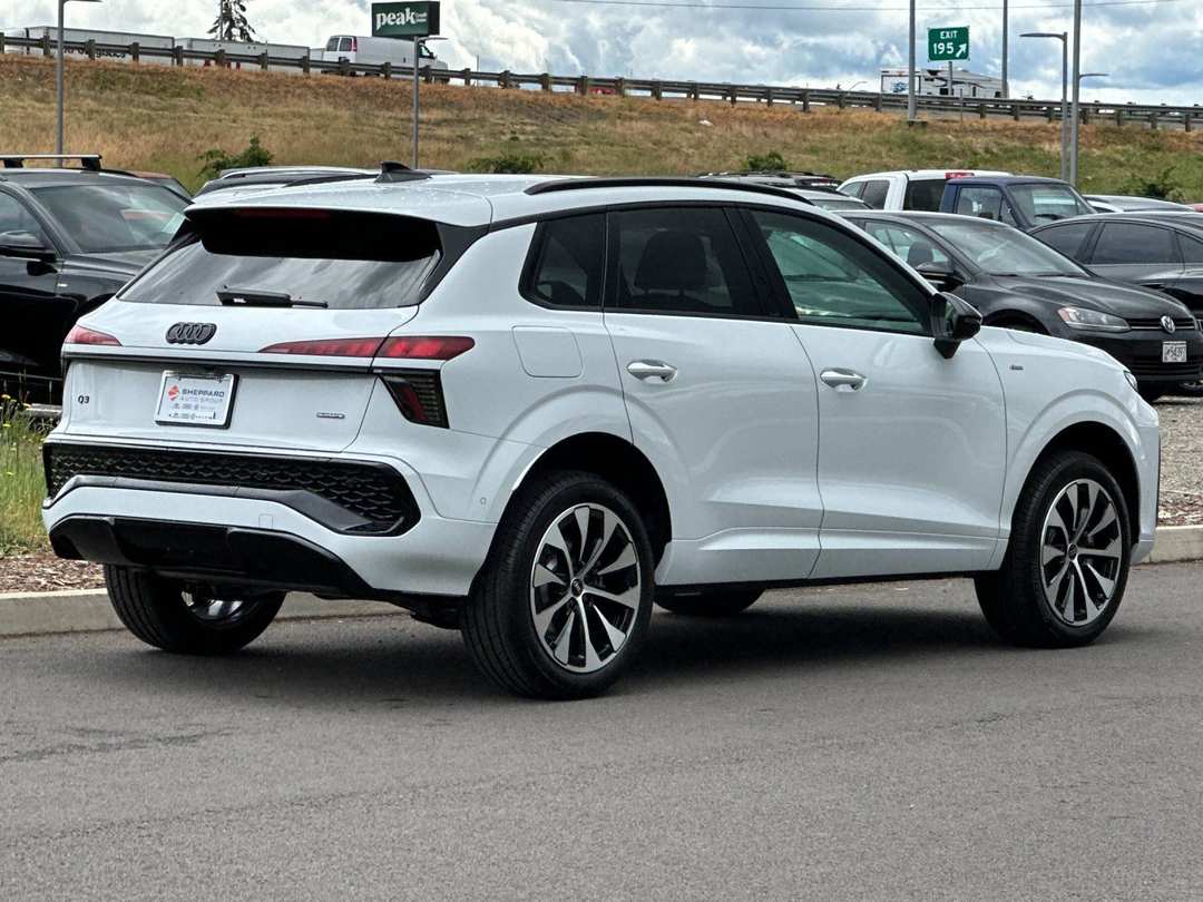 2026 Audi Q3 S line - Image 3