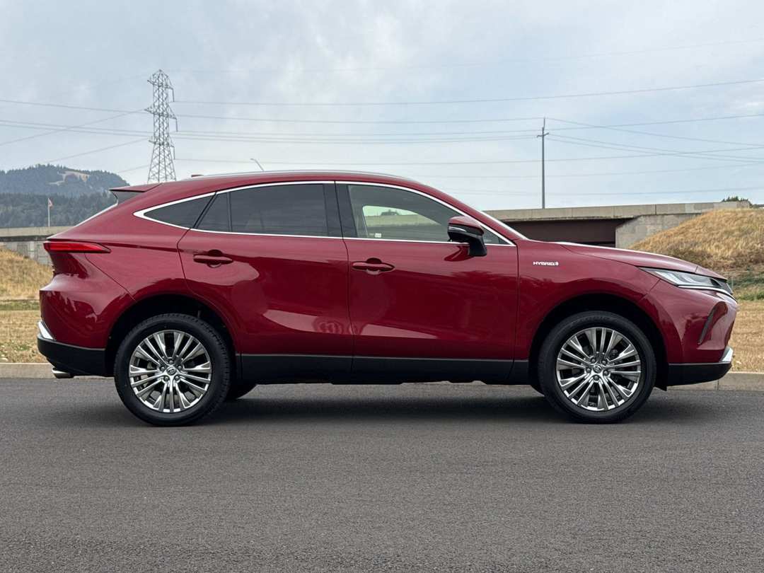 2021 Toyota Venza Limited - Image 2