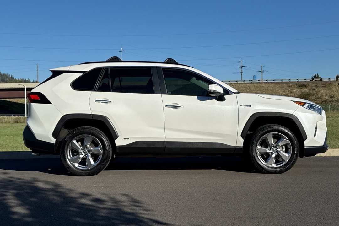 2020 Toyota Rav4 Hybrid Limited - Image 2