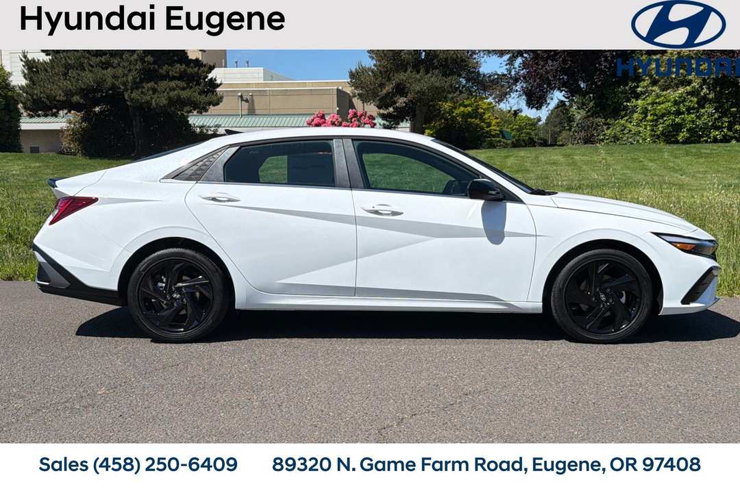 2026 Hyundai Elantra SEL Sport - Image 3