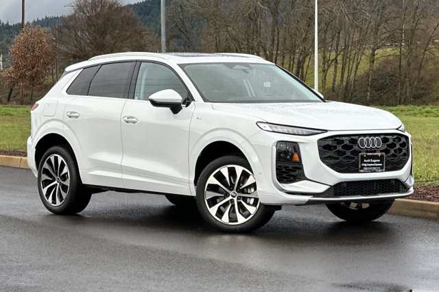 2026 Audi Q3 S line