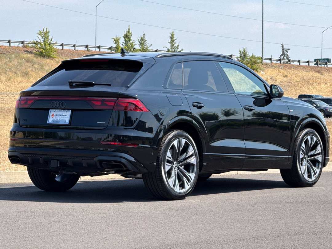 2026 Audi Q8 - Image 3