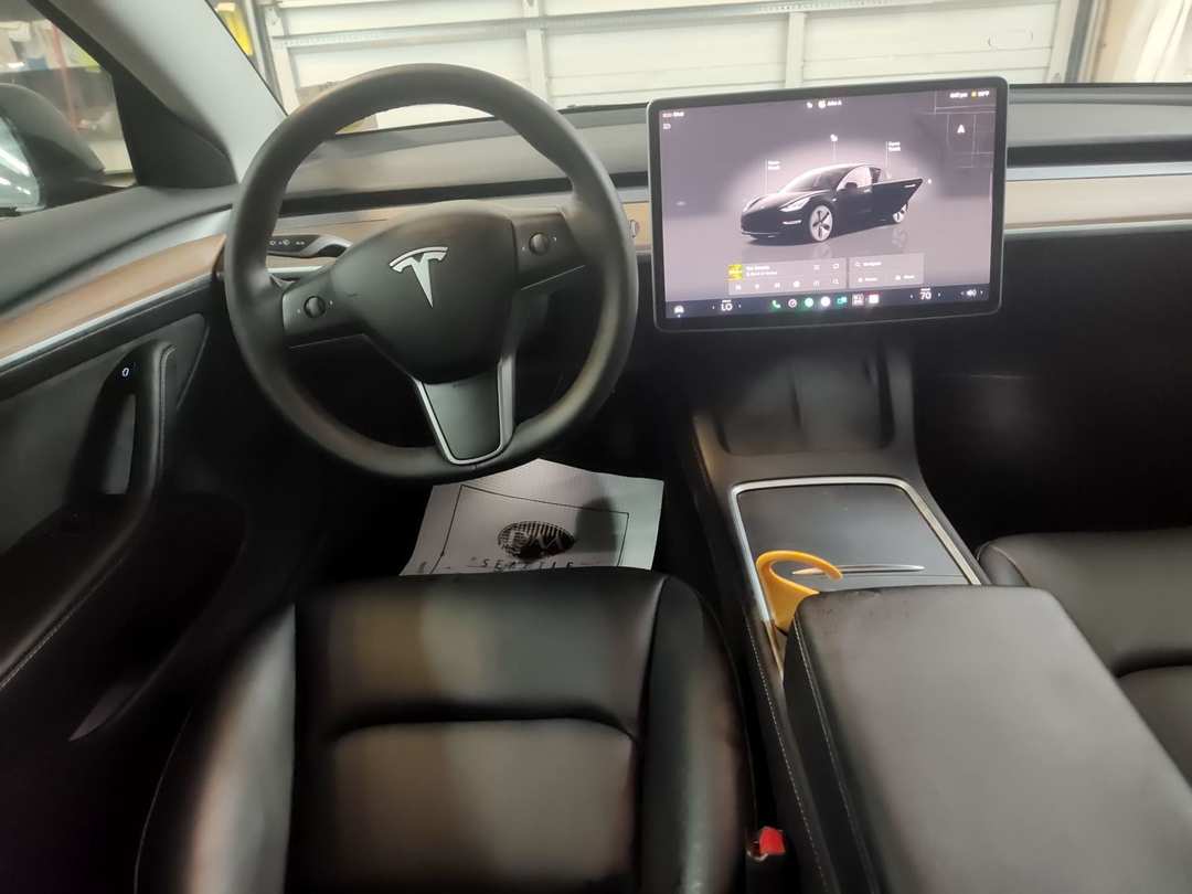 2022 Tesla Model 3 Long Range - Image 3