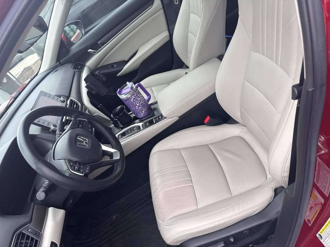2021 Honda Accord Hybrid EXL - Image 3