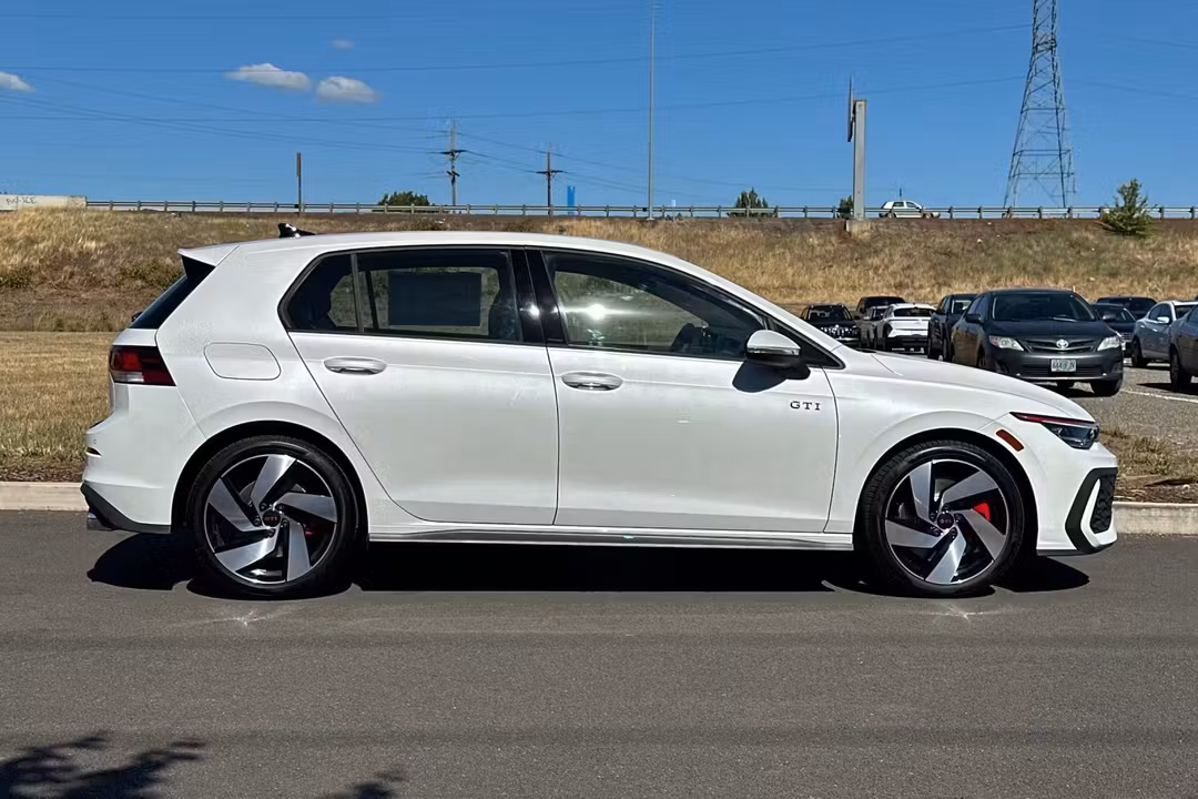 2026 Volkswagen Golf Gti 2.0T S - Image 2
