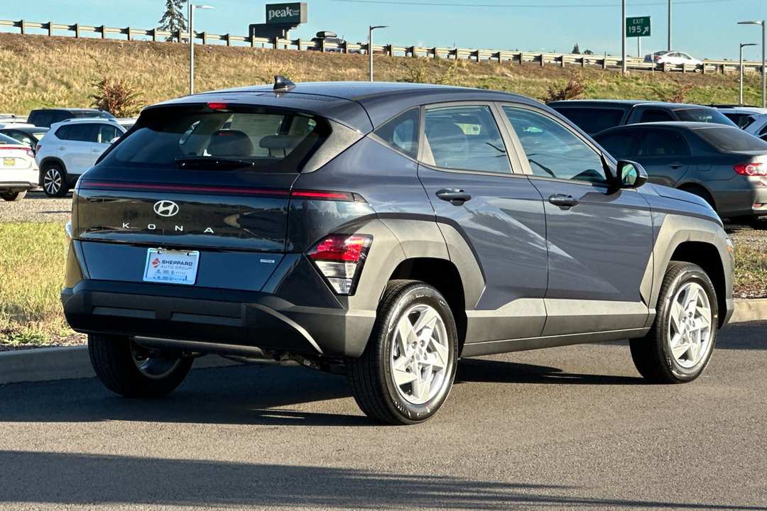 2027 Hyundai Kona SE - Image 3
