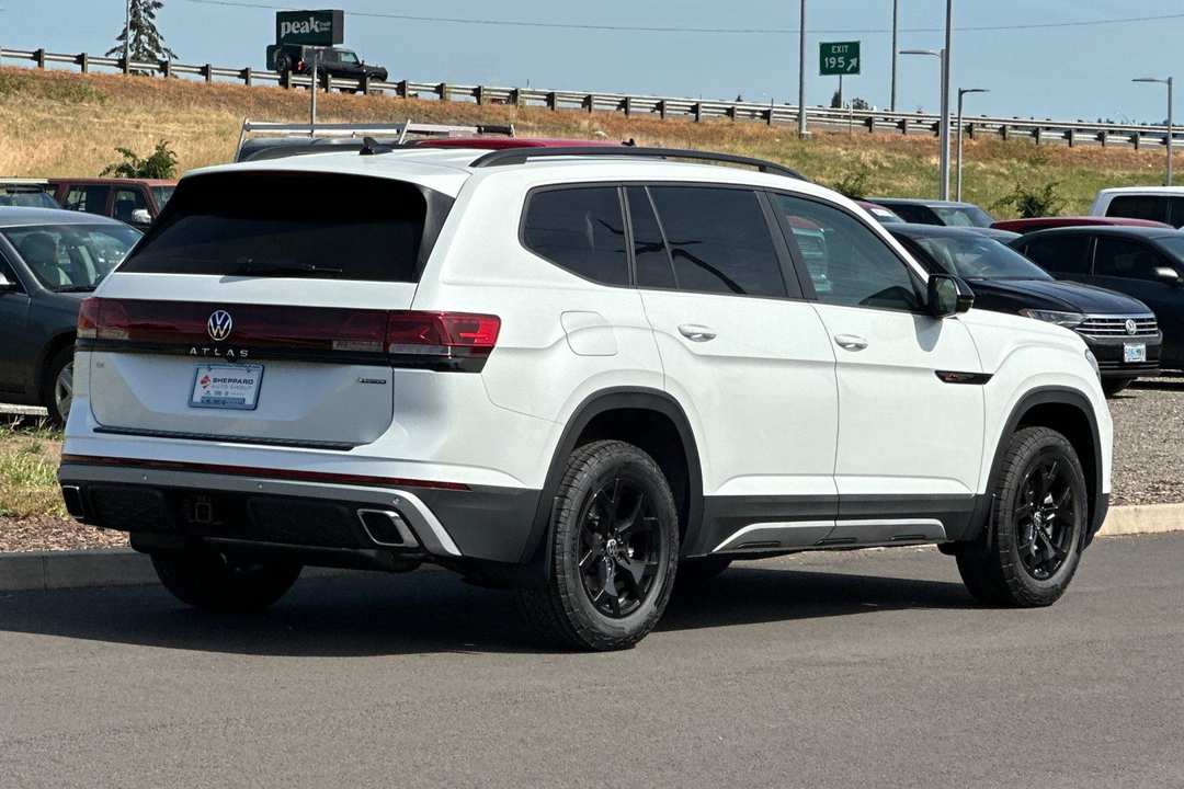 2026 Volkswagen Atlas 2.0T Peak Edition - Image 3