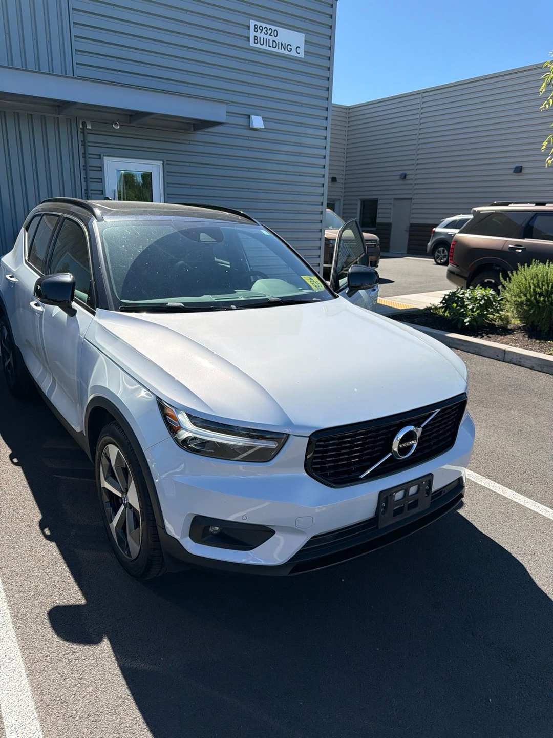 2020 Volvo Xc40 RDesign - Image 2