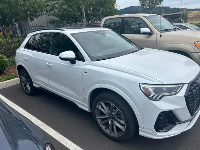2024 Audi Q3 Premium Plus