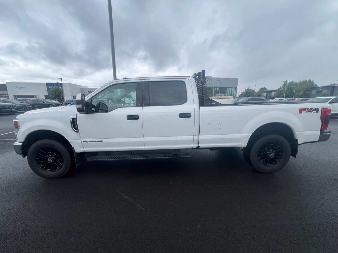 2020 Ford F-350Sd XLT - Image 3