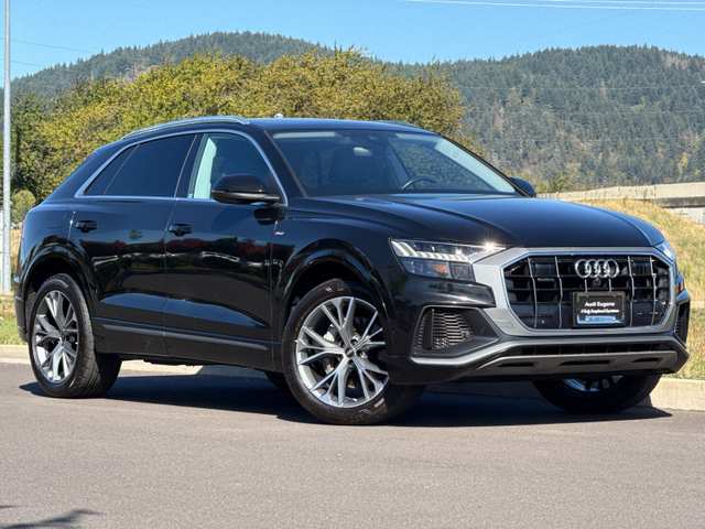 2023 Audi Q8 55 Premium Plus