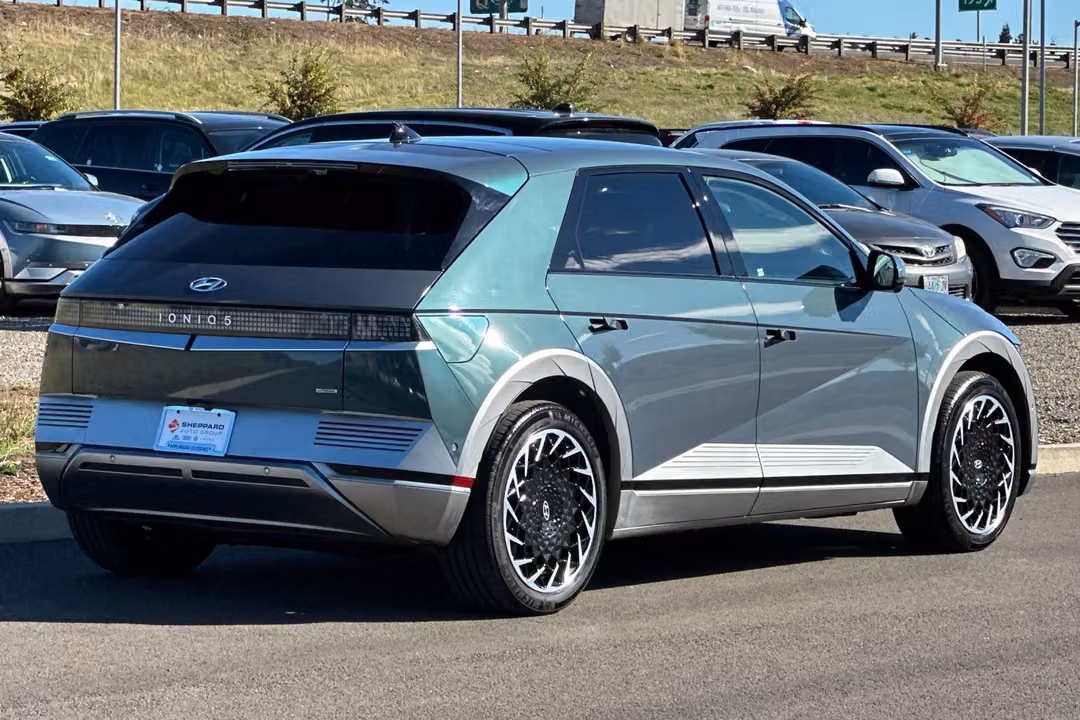 2024 Hyundai Ioniq 5 Limited - Image 3