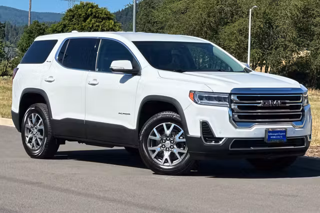 2022 GMC Acadia SLE