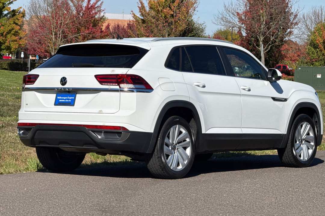 2021 Volkswagen Atlas Cross Sport 2.0T SE w/Technology - Image 3