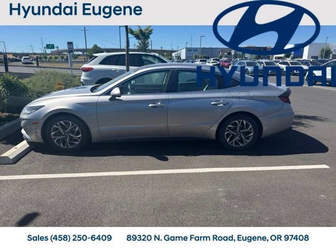 2021 Hyundai Sonata SEL - Image 2