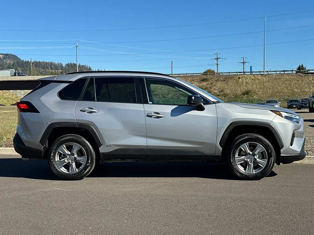 2024 Toyota Rav4 Hybrid LE - Image 2