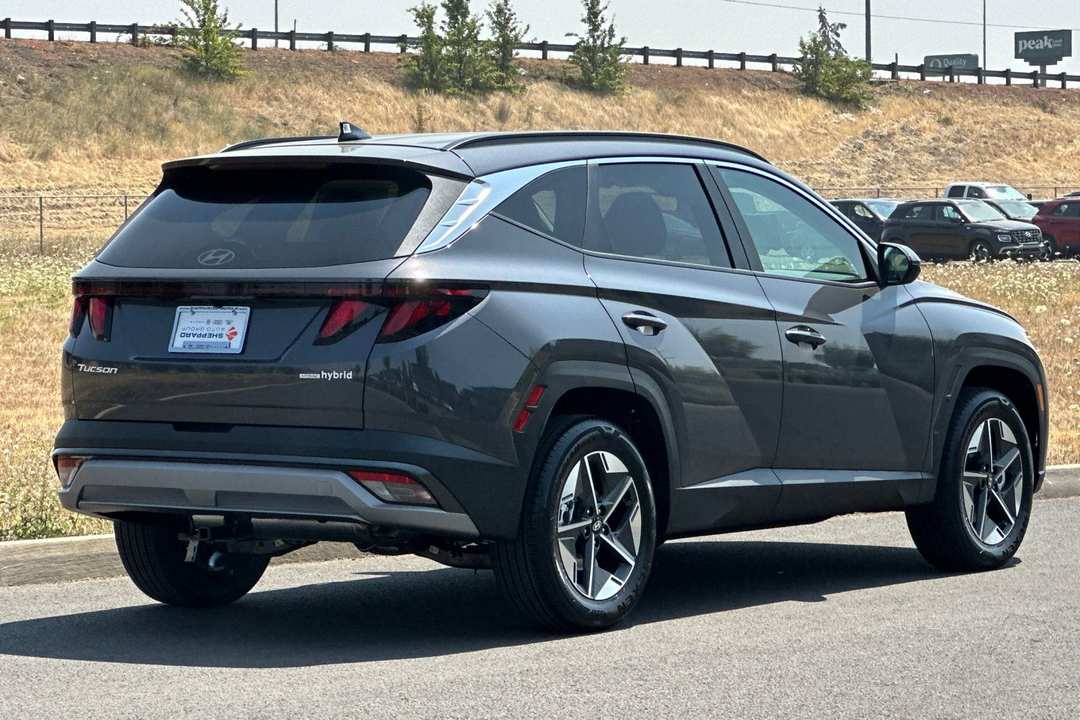 2026 Hyundai Tucson Hybrid SEL - Image 3