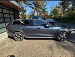 2021 Volvo V60 Cross Country T5