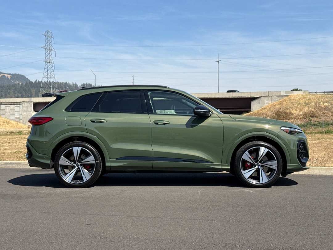 2026 Audi Sq5 Premium Plus - Image 2