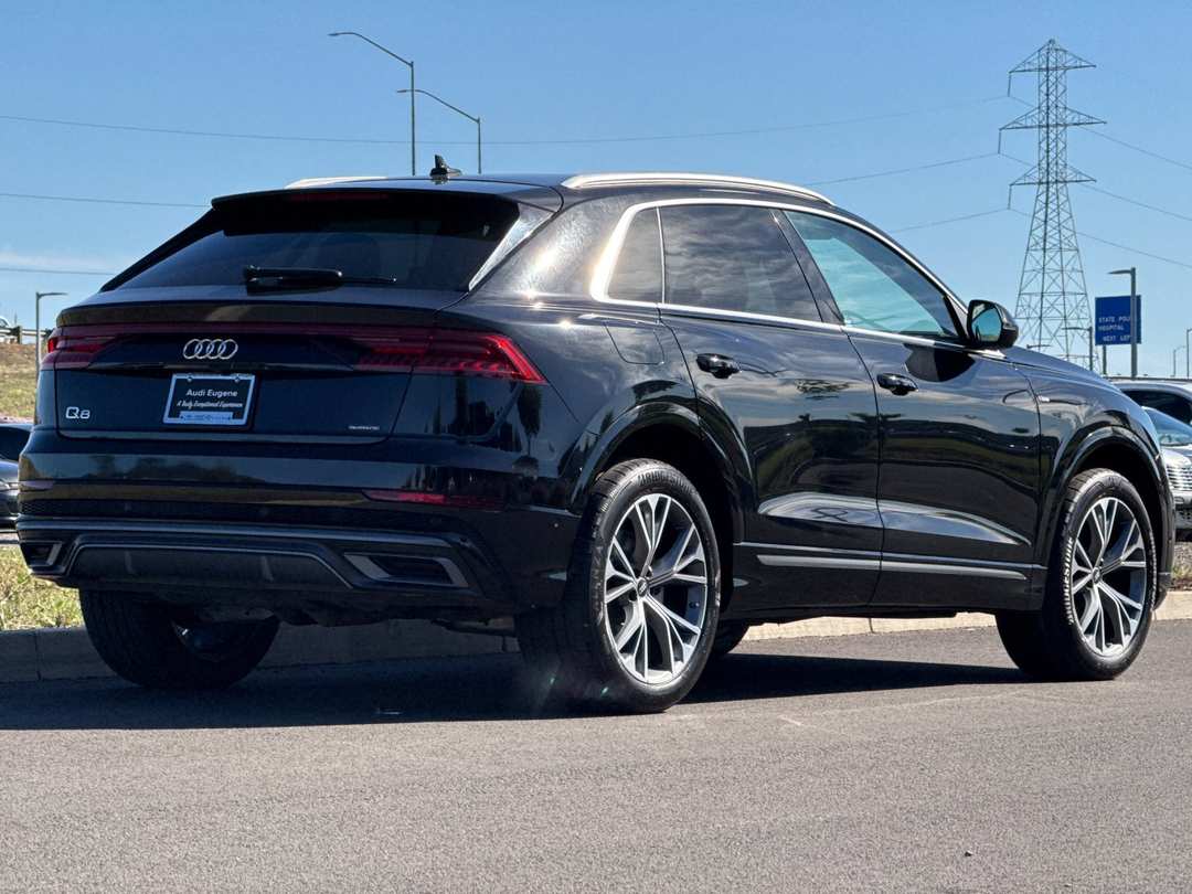 2023 Audi Q8 55 Premium Plus - Image 3