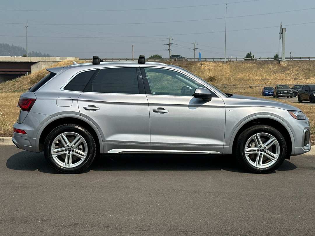 2023 Audi Q5 E 55 Premium - Image 2