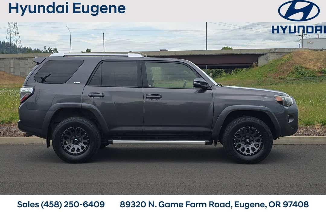 2017 Toyota 4Runner SR5 Premium - Image 2
