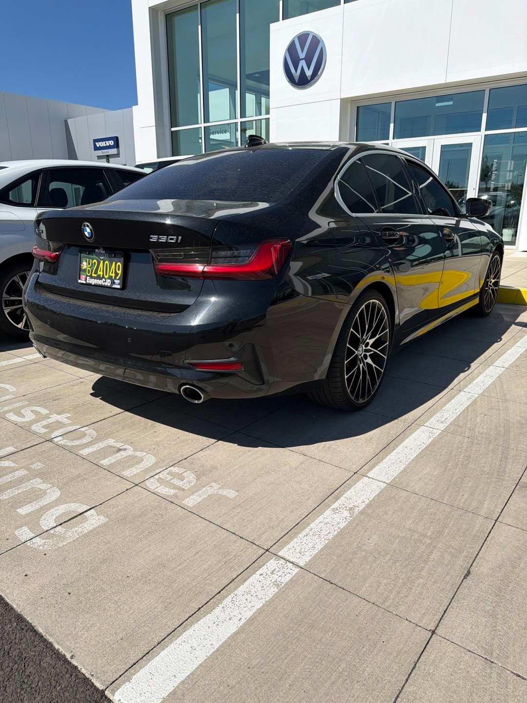 2020 BMW 3 Series 330i xDrive - Image 3
