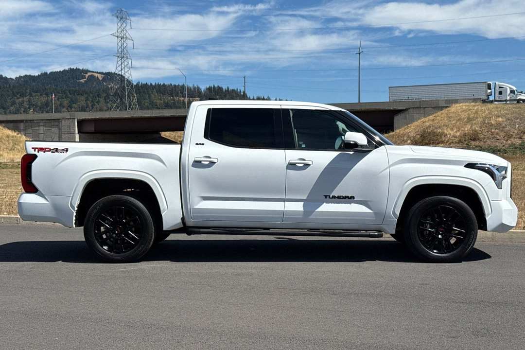 2022 Toyota Tundra SR5 - Image 2