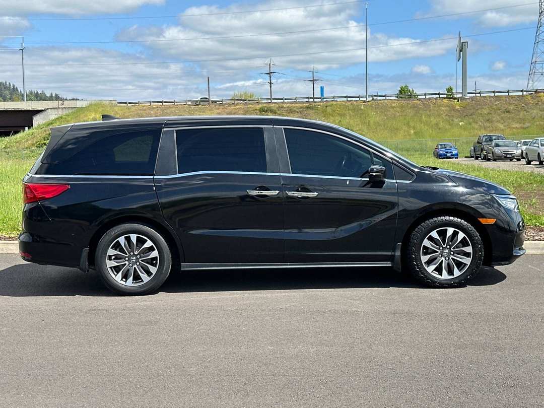 2022 Honda Odyssey EXL - Image 2