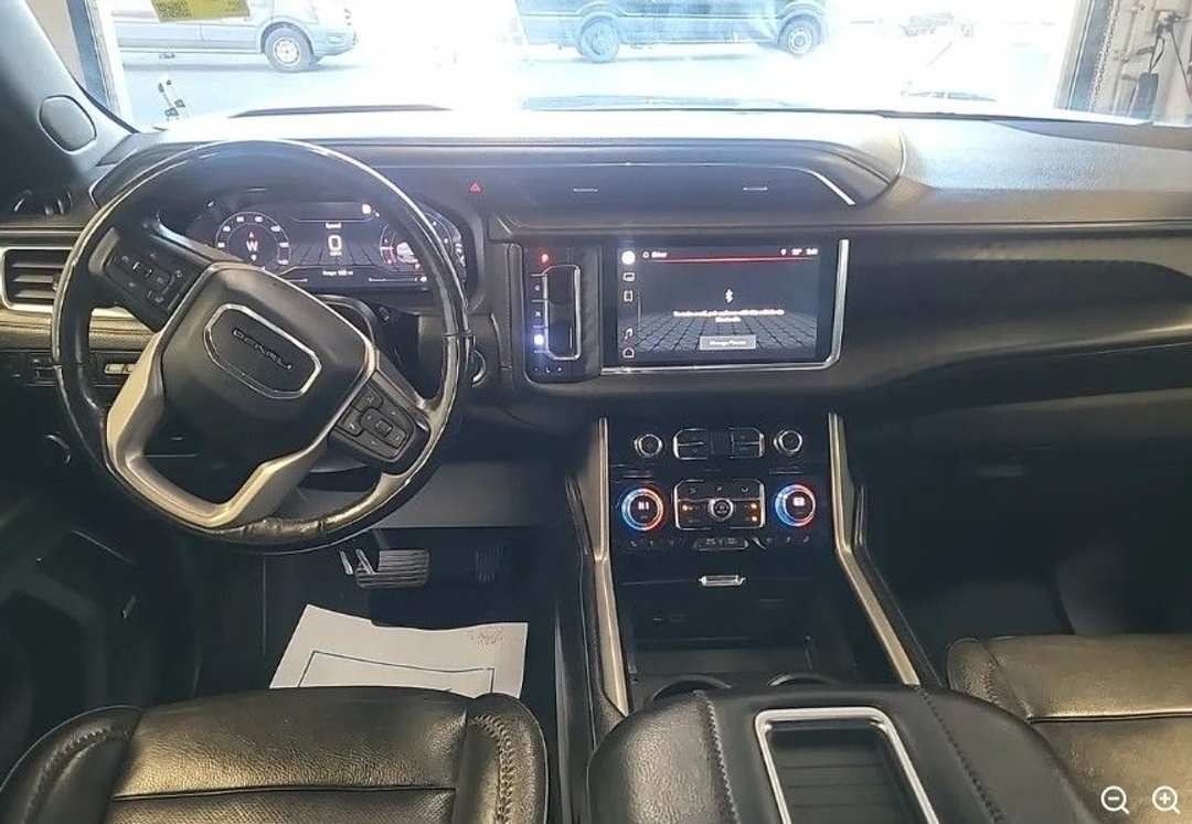 2022 GMC Yukon Xl Denali - Image 3
