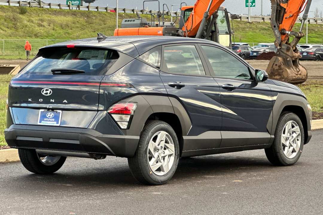 2026 Hyundai Kona SE - Image 3