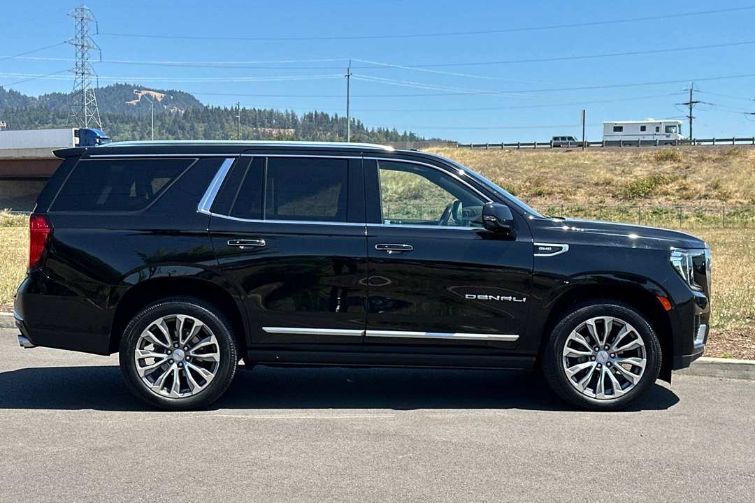 2021 GMC Yukon Denali - Image 2