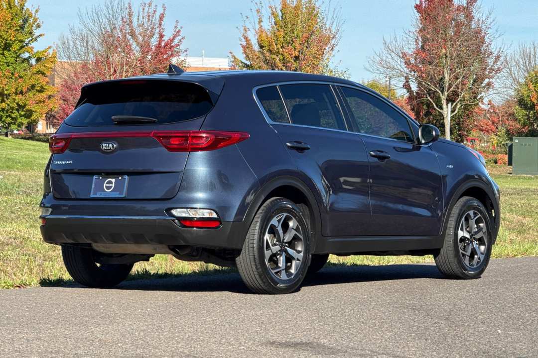 2021 Kia Sportage LX - Image 3