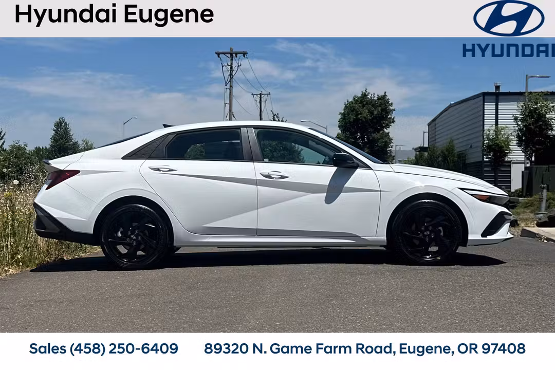 2026 Hyundai Elantra SEL Sport - Image 3