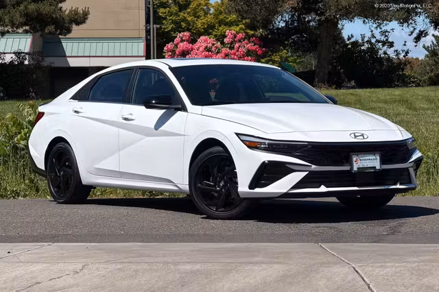 2026 Hyundai Elantra SEL Sport
