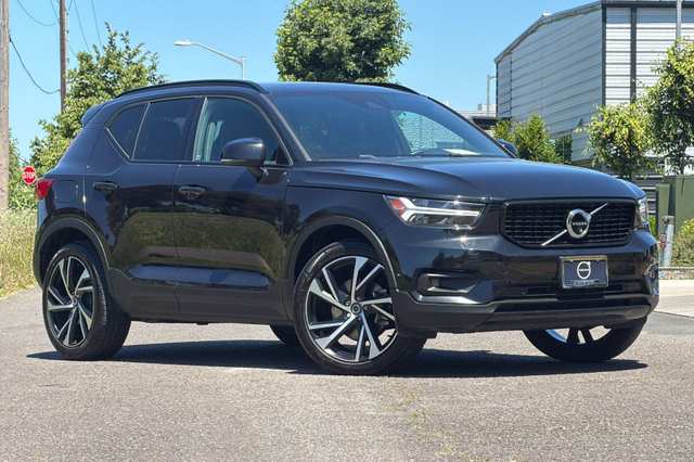 2022 Volvo Xc40 RDesign