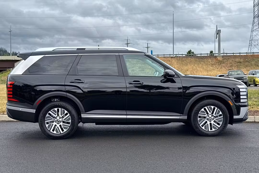 2026 Hyundai Palisade Hybrid SEL Premium - Image 2