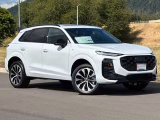 2026 Audi Q3 S line