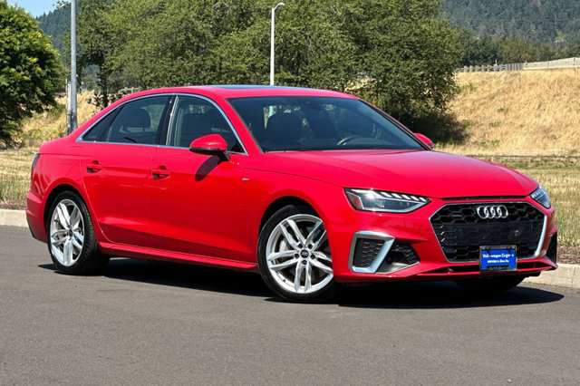 2024 Audi A4 45 S line Premium Plus