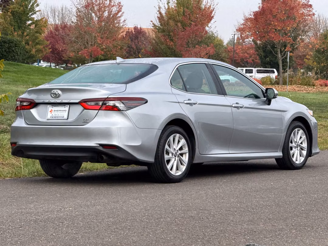 2024 Toyota Camry LE - Image 3