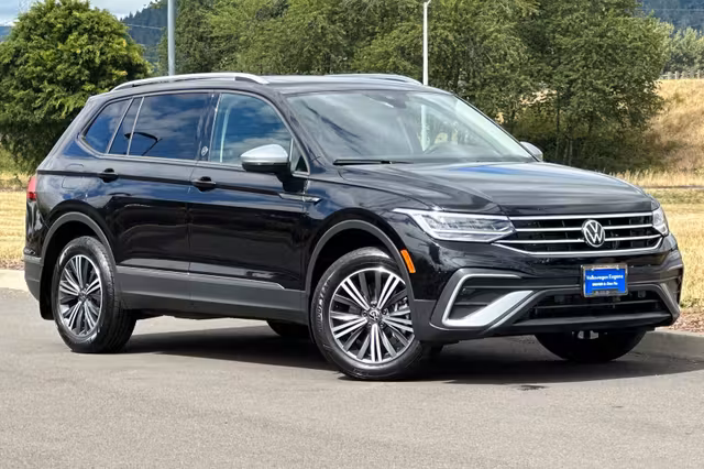 2024 Volkswagen Tiguan 2.0T Wolfsburg Edition