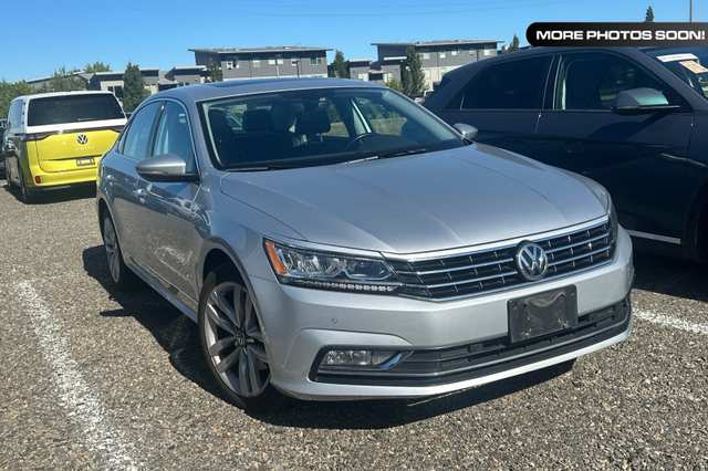 2017 Volkswagen Passat 1.8T SE