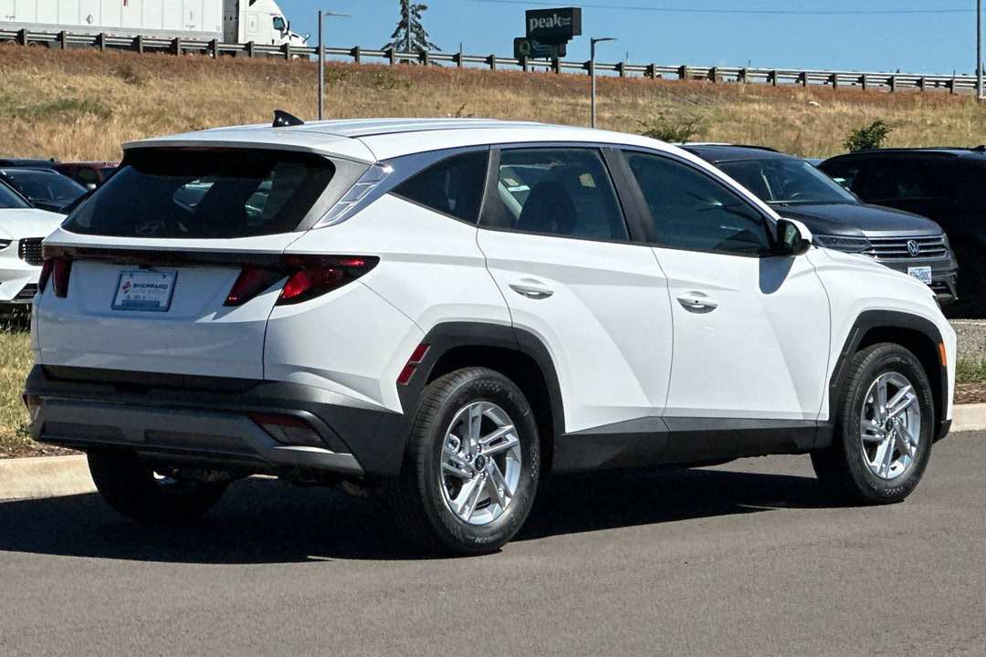 2026 Hyundai Tucson SE - Image 3