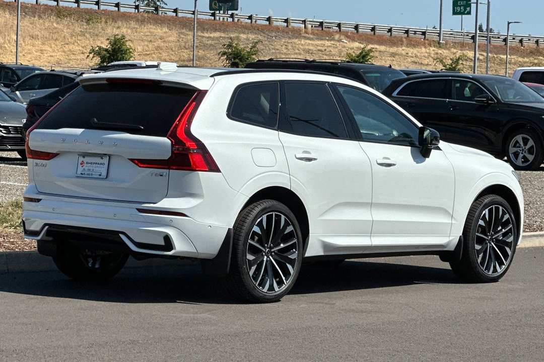 2026 Volvo Xc60 Plug-In Hybrid T8 Ultra - Image 3